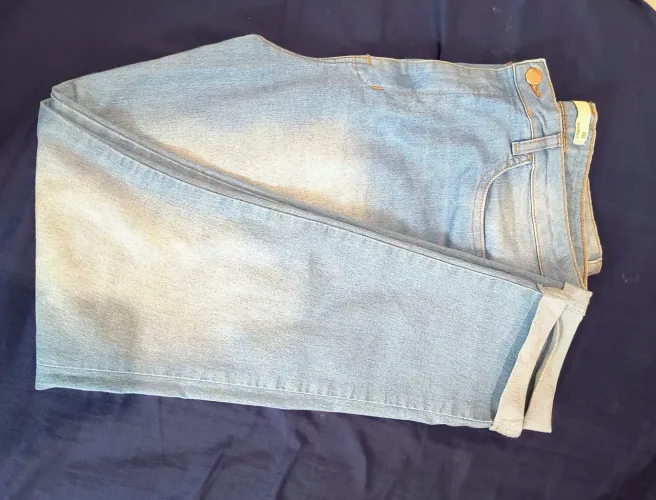 Calça Jeans cor clara