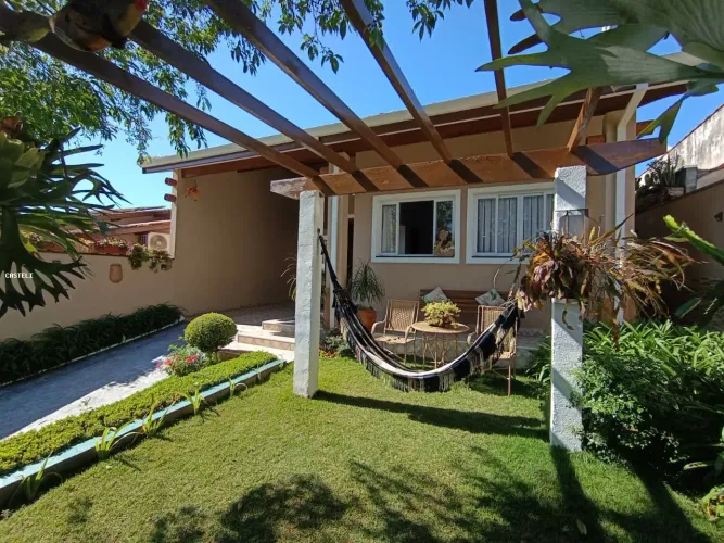 Casa para Venda em São Roque, Centro (Canguera), 3 dormitórios, 1 suíte, 4 banheiros, 2 va