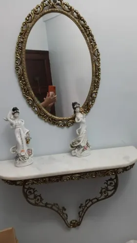 Espelho decorativo com aparador (antiguidade)