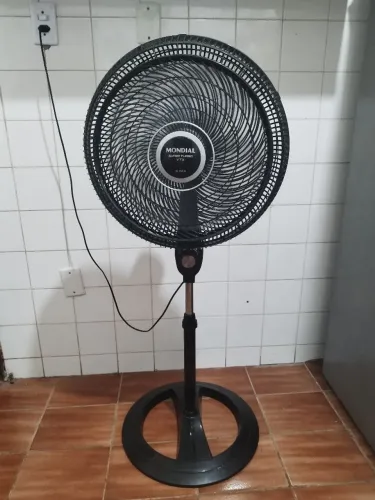 Ventilador Mondial Super Turbo de Coluna 8 Pás 40 cm