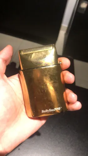 Barbeador elétrico dourado babyliss pro