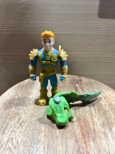 Brinquedo Kinder ovo Páscoa