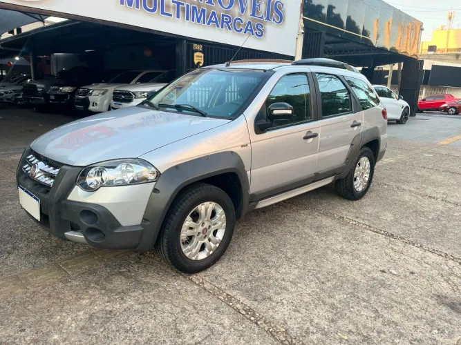 Fiat Palio Week.adv.lock.dualogic 1.8 Flex 2011