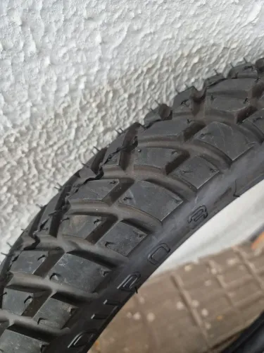 Pneu metzeler enduro 80 90 aro 21