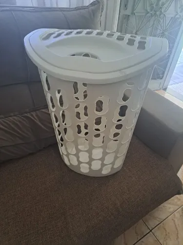 Cesto d roupas novo
