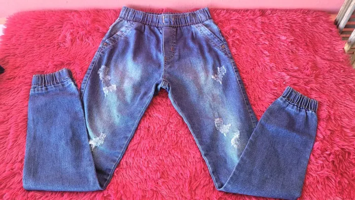 Calça jeans tamanho 12 com elástico na cintura