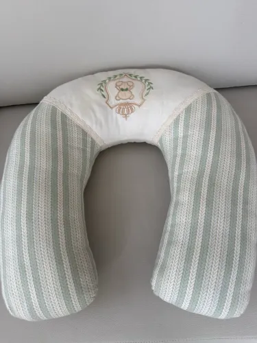Almofada de Amamentação Bordada