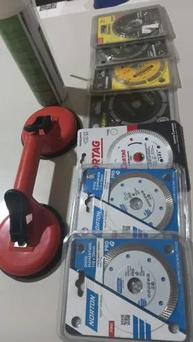 Vendo disco, ventosa e uma espanciva 