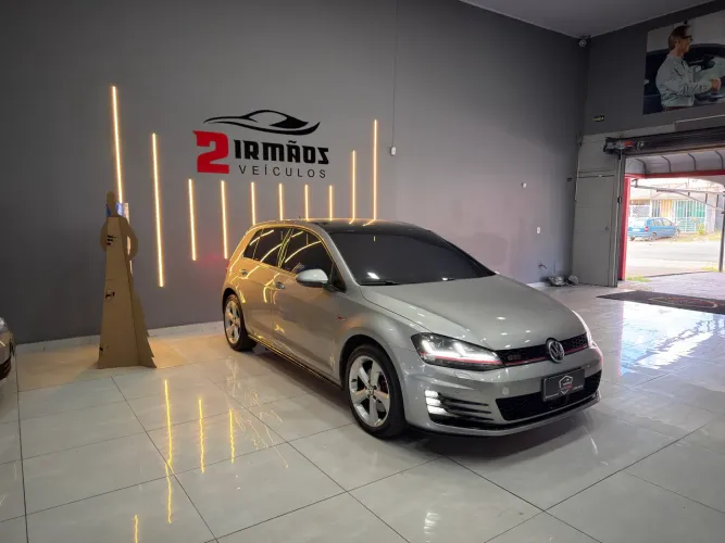 Volkswagen Golf GTI 2.0 TSI 220cv Aut. 2015
