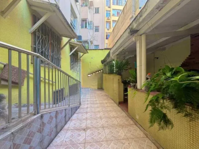 Apartamento : / Residencial / Catete