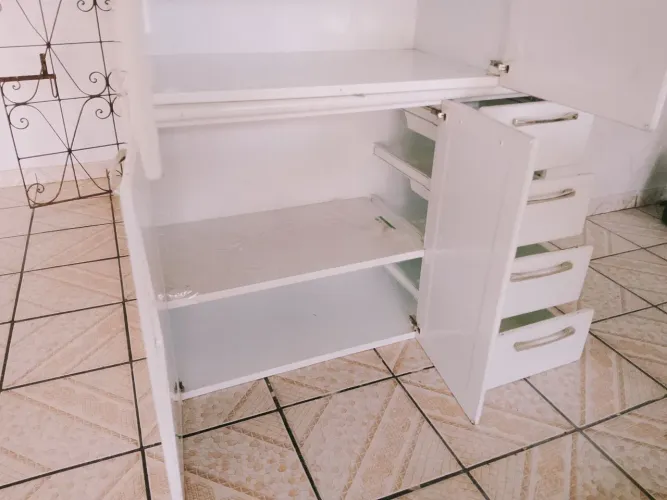 2 Armários de cozinha (ITATIAIA)