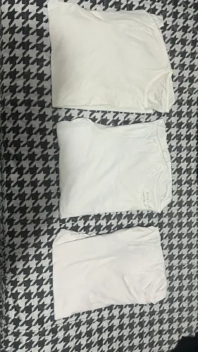 Blusas Brancas Básicas