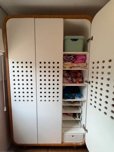 GUARDA ROUPA DESIGN EXCLUSIVO