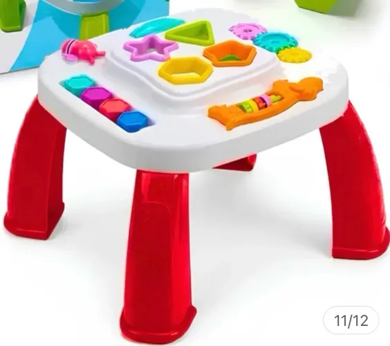 Mesa de atividades infantil