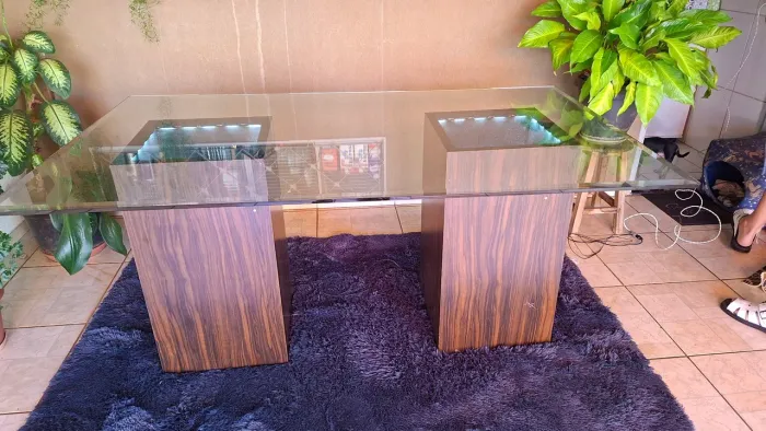 Mesa de vidro para escritório