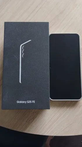 Samsung S25fe Novo