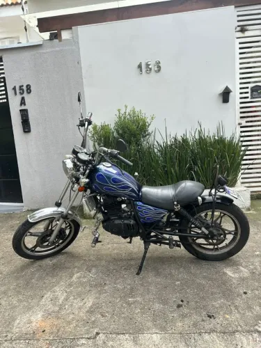 Suzuki intruder 125 Customizada.