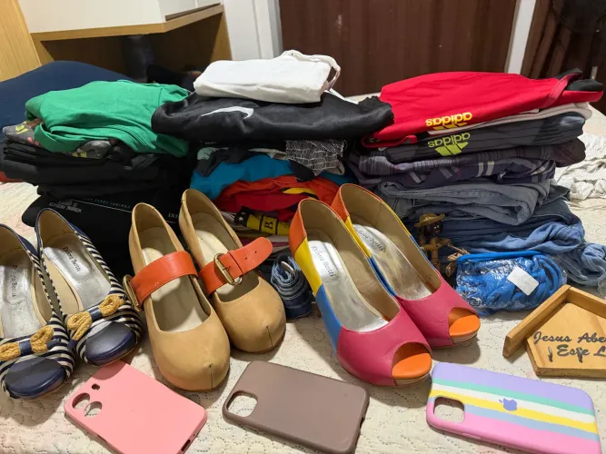 LOTE DE ROUPAS USO PRÓPRIO BRECHÓ BAZAR