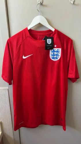 Camisa original Inglaterra - Copa 2014 na etiqueta 
