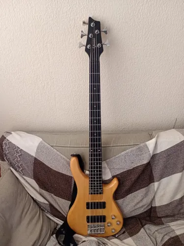 Vendo baixo Giannini 5 cordas