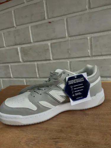 Tênis New Balance novo