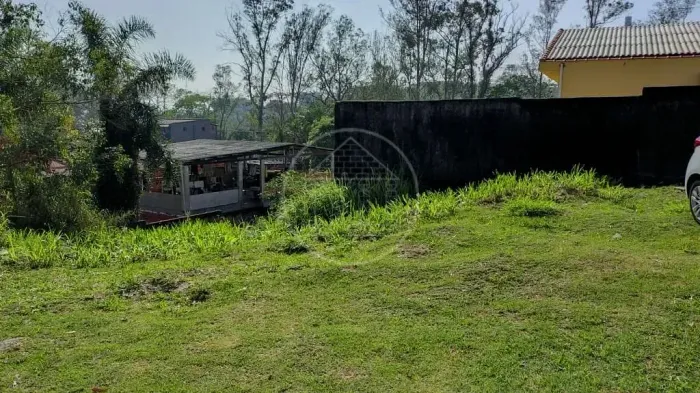 Terreno à venda no Parque do Terceiro Lago