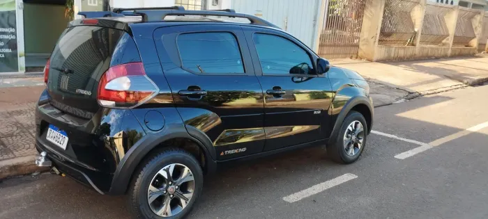 Fiat Mobi Trekking 1.0 Flex 5P 2022