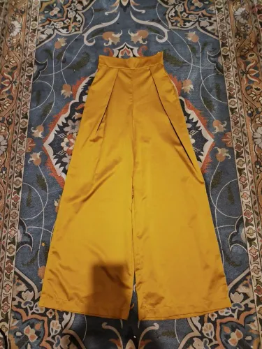 Calça pantalona 