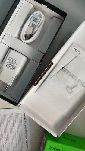 Vendo CELULAR NOVO na Caixa