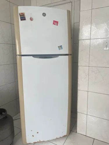 Geladeira 420 litros