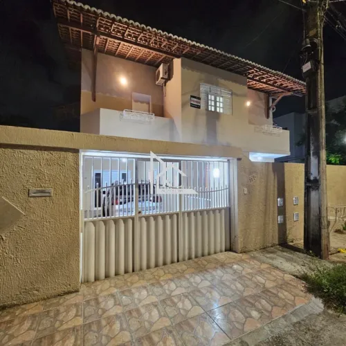 Casa à venda com Piscina e churrasqueira | 4 quartos (2 suítes) | Nova Parnamirim