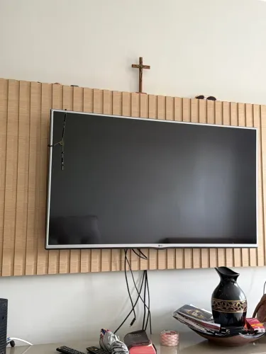 Vendo televisão LG