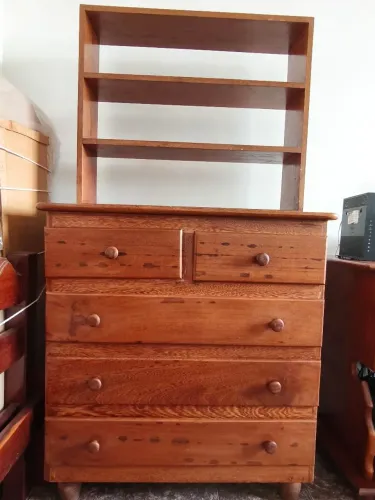 Cômoda de Angelim