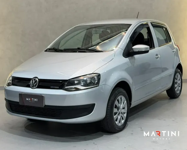 Volkswagen Fox Bluemotion 1.6 MI Total Flex 3P. 2013
