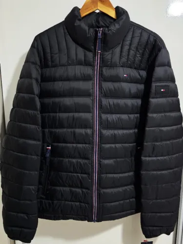 Jaqueta Tommy Hilfiger Puffer Original Preta Tamanho EGG