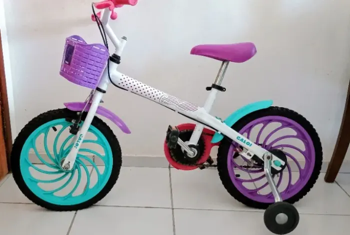 BICICLETA INFANTIL CALOI ARO 16 - SEMINOVA