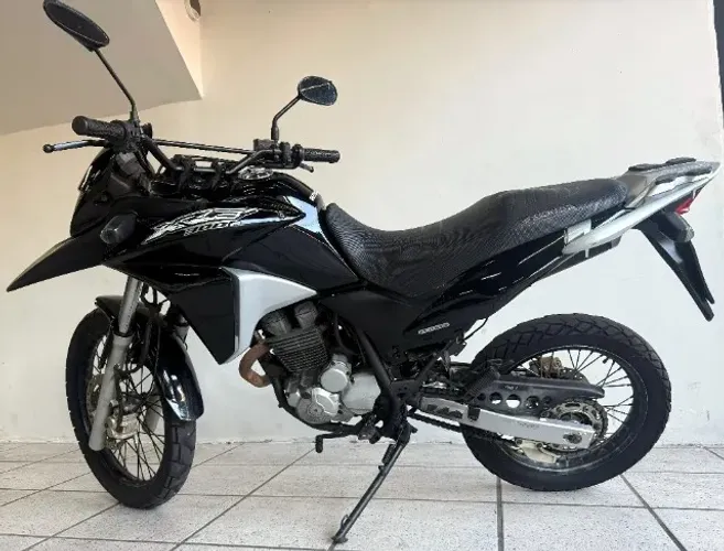 XRE 300 2014 Vela Fina, Inteira Demais , Aceito Trocas e Financio . 