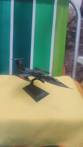 Miniaturas de avião ?