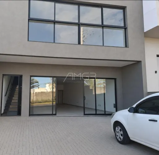 Sala Comercial Térrea com 112m2 para Locação no Swiss Park