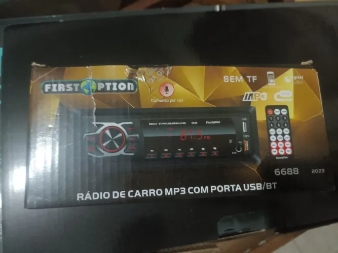 Rádio carro mp3 USB e controle na caixa nunca foi usado