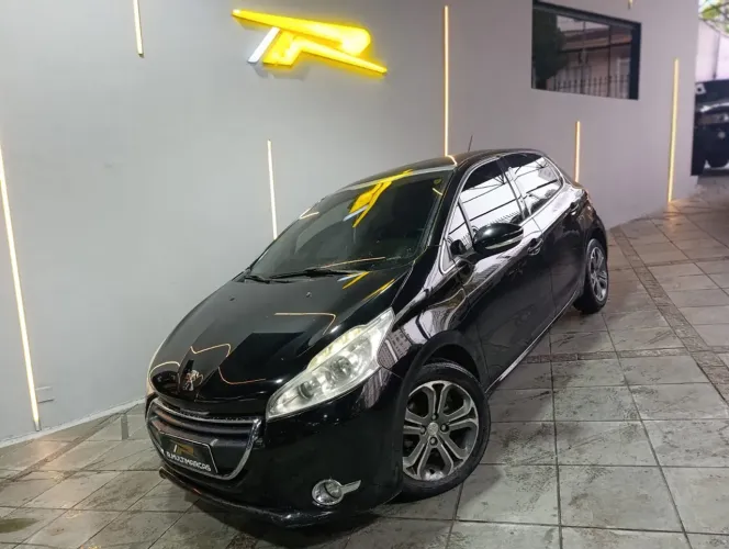 Peugeot 208 Griffe 1.6 Flex 16V 5P Mec. 2014