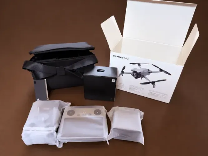 DJI Mini 5 Pro Plus Fly More Combo RC2 - NOVO - Original na caixa - ANATEL