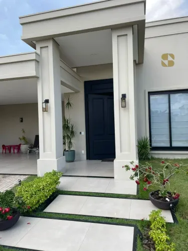 Linda casa em condomínio no Florais do Valle, Cuiabá-MT