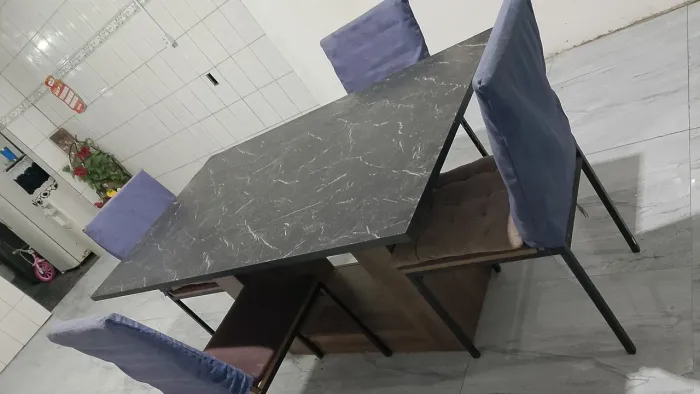 Mesa de jantar R$250,00