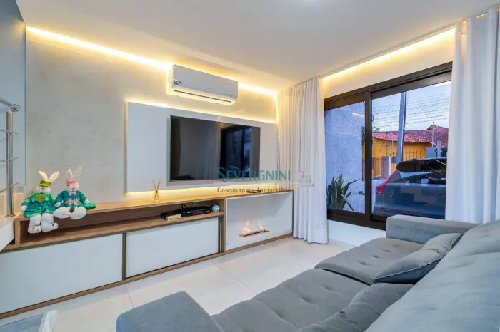 Sobrado com 3 dormitórios à venda, 90 m² por R$ 638.000,00 - Vale do Sol - Cachoeirinha/RS