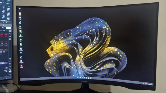 Vendo Monitor Odyssey G5 Samsung (estado de novo)