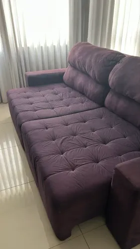 SOFÁ RETRÁTIL E RECLINÁVEL VELUDO ROXO