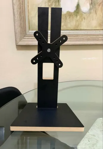Suporte Monitor com Ajuste de Altura