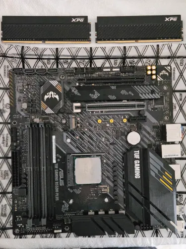 kit placa mae b550m + cpu amd 5600x + 16gb de ram ddr4 3200mhz