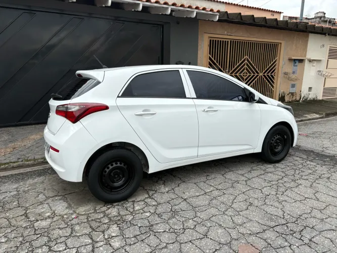 Hyundai HB20 Unique 1.0 Flex 12V Mec. 2019